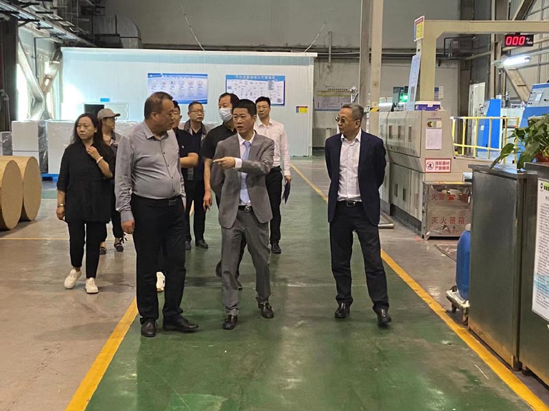 新疆凯发k8一触即发科技公司董事会、股东会、监事会等系列会议成功召开
