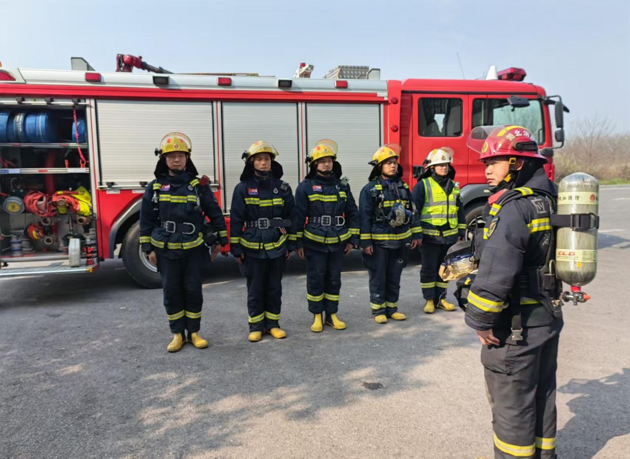 多项措施有效并举 用实际行动切实筑牢企业安全生产防线 k8凯发(中国)天生赢家·一触即发
集团深入开展2024年安全管理专项行动之烟配产业篇